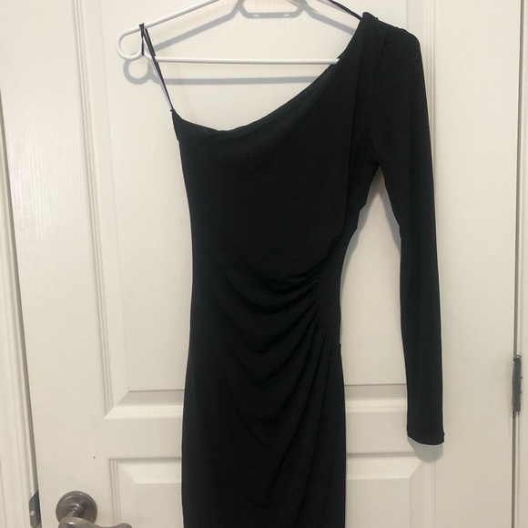 Black One Shoulder Guess Dress - Picture 2 of 4